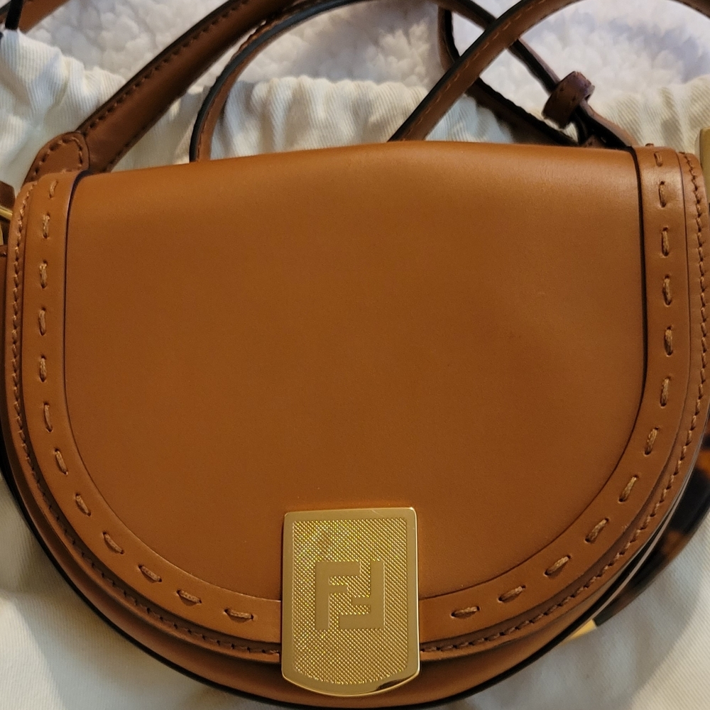 Authentic Fendi ‘Moonlight’ shoulder bag - Cubio